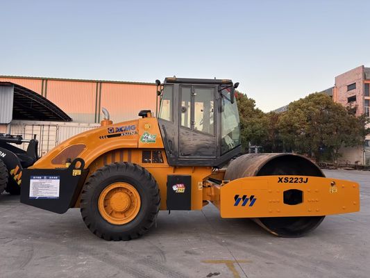 Máy lu rung một bánh XS223J XCMG dễ vận hành và tình trạng tốt