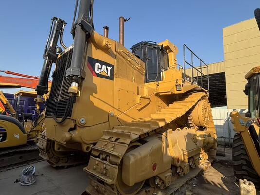 Xe ủi xích CAT D10N đã qua sử dụng từ Nhật Bản, có lưỡi xới thủy lực