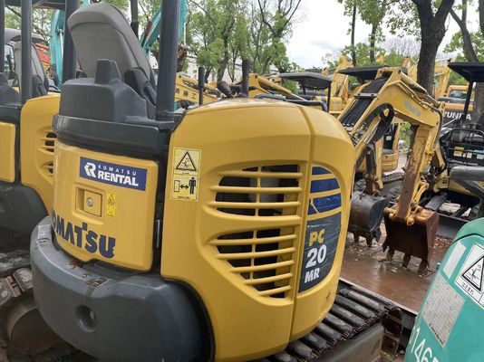 Komatsu PC20MR-2 sử dụng máy đào crawler gắn trên bản gốc Nhật Bản làm việc trong vườn