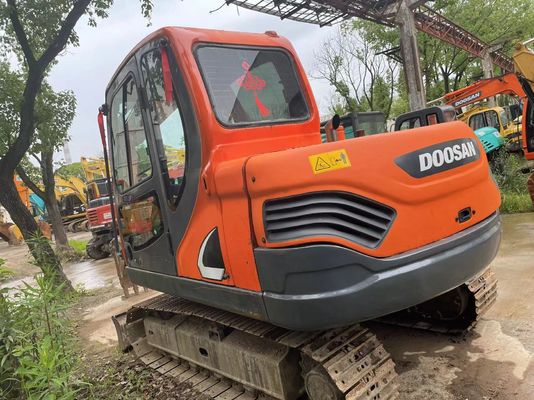 Doosan DX75-9C Máy đào mini tay hai năm 2017