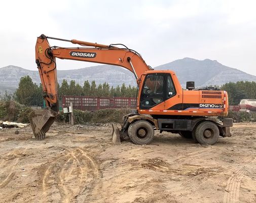 Màu nguyên bản Thợ đào bánh Doosan DH210W-7 sử dụng Trong tình trạng tốt/Thợ đào bánh Doosan sử dụng Để bán