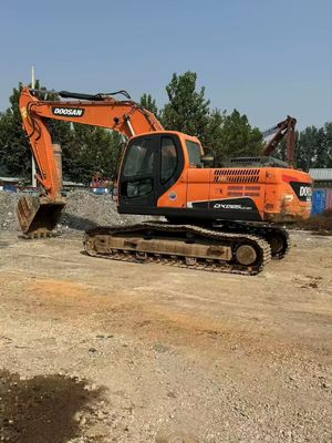Màu nguyên bản sử dụng máy đào Doosan DX225LC-9C Crawler trong tình trạng tuyệt vời