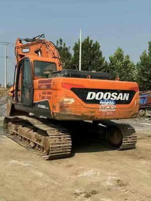 Màu nguyên bản sử dụng máy đào Doosan DX225LC-9C Crawler trong tình trạng tuyệt vời