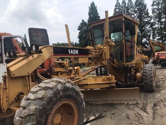 Sử dụng CAT 140H Motor Grader chính xác cao với chuyển động lưỡi dao thích nghi