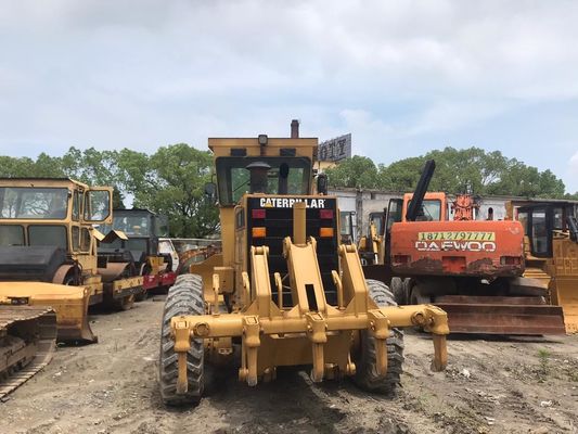 Sử dụng CAT 140H Motor Grader chính xác cao với chuyển động lưỡi dao thích nghi