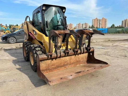 CAT 246C Màu nguyên bản Máy tải lái trượt sử dụng An toàn và chính xác Trong tình trạng tốt