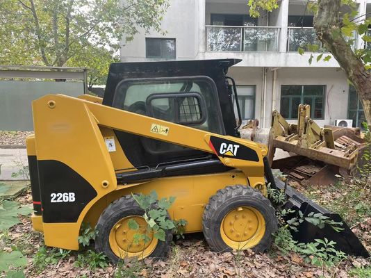 Hoạt động hiệu quả sử dụng CAT 226B Skid Steer Loader tự động gốc Hoa Kỳ