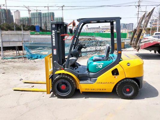 3 tấn Komatsu sử dụng xe nâng gốc Nhật Bản sử dụng 3 tấn xe nâng