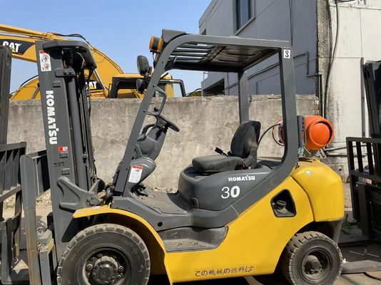 Máy nâng 3 tấn Komatsu đã qua sử dụng