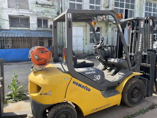 Máy nâng 3 tấn Komatsu đã qua sử dụng