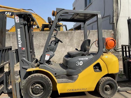 Máy nâng 3 tấn Komatsu đã qua sử dụng