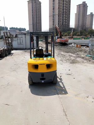 3 tấn Komatsu sử dụng xe nâng gốc Nhật Bản sử dụng 3 tấn xe nâng