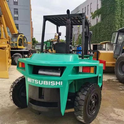 7 tấn Mitsubishi FD70 xe nâng cũ gốc Nhật Bản xe nâng tay hai
