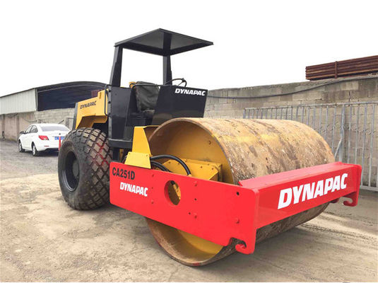 CA251D Vibrational Smooth Drum sử dụng Dynapac Roller với sức mạnh mạnh mẽ