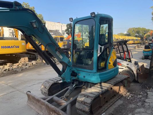 Nhật Bản sử dụng máy đào mini Kubota U40-5 với hệ thống thủy lực hiệu quả