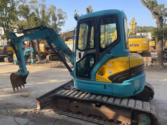 Nhật Bản sử dụng máy đào mini Kubota U40-5 với hệ thống thủy lực hiệu quả