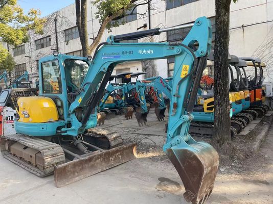 Nhật Bản sử dụng máy đào mini Kubota U40-5 với hệ thống thủy lực hiệu quả