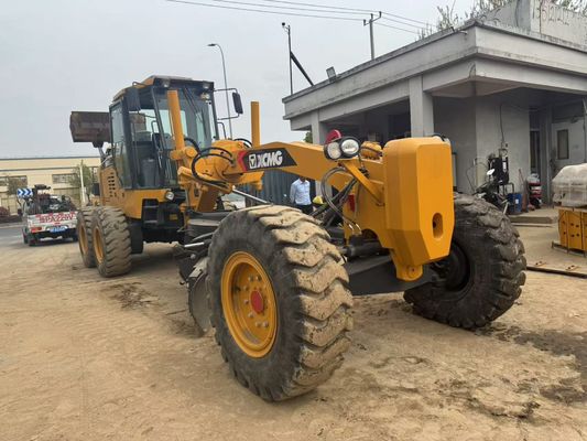 6 Drive Motor Grader 2023 Năm sử dụng XCMG GR2153 Motor Grader Tăng năng lượng cho xây dựng