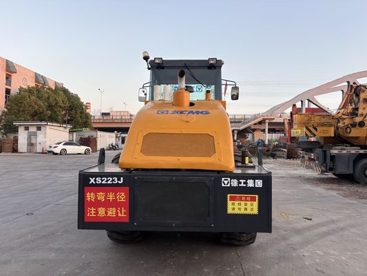 Máy lu rung một bánh XS223J XCMG dễ vận hành và tình trạng tốt