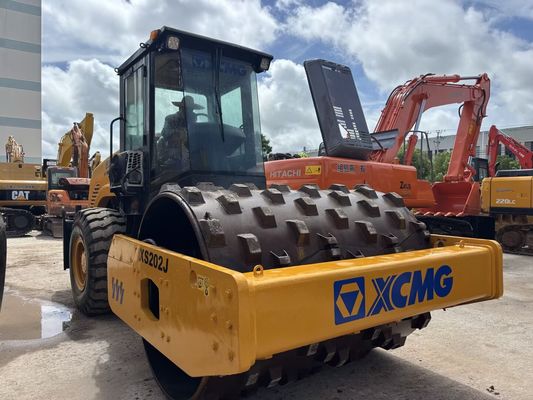 Xe lu rung một bánh XCMG XS202J với chân cừu giá rẻ
