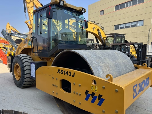 XCMG XS143J sử dụng một trống 14 tấn đường lăn trong tình trạng tuyệt vời